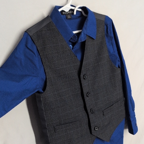 George Blue Garment - Picture 2 of 5